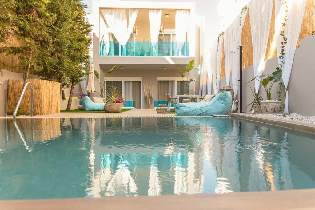 G&m Luxury With Pool Khania