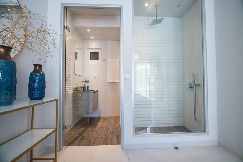 G&m Luxury With Pool Leilighet